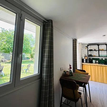 Le Cerisier 3* Giverny
